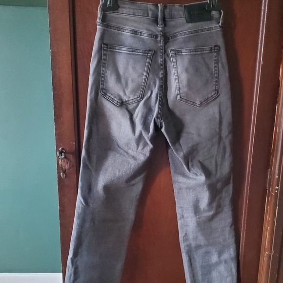 Everlane High Rise Slim Straight Cigarette Washed Black Denim - Picture 3 of 8